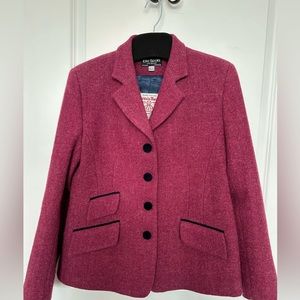 Eliz Scott Harris Tweed Blazer. Pink w/Navy Velvet. US 14. Purchased in Scotland